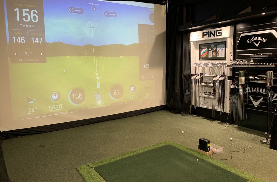 Indoor performance Studio with Sky Track, Flightscope and Custom Fitting