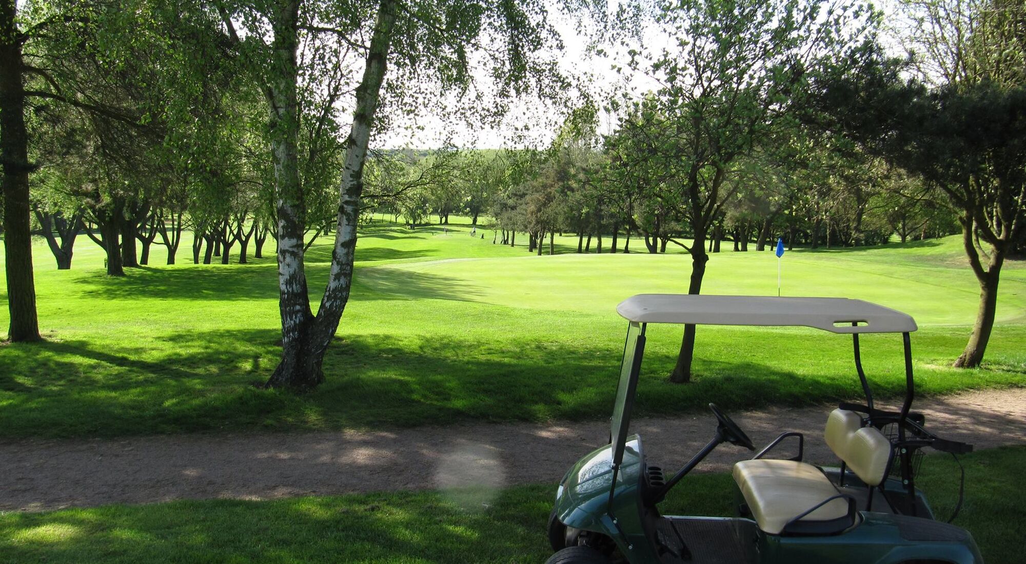 Above the 12th green